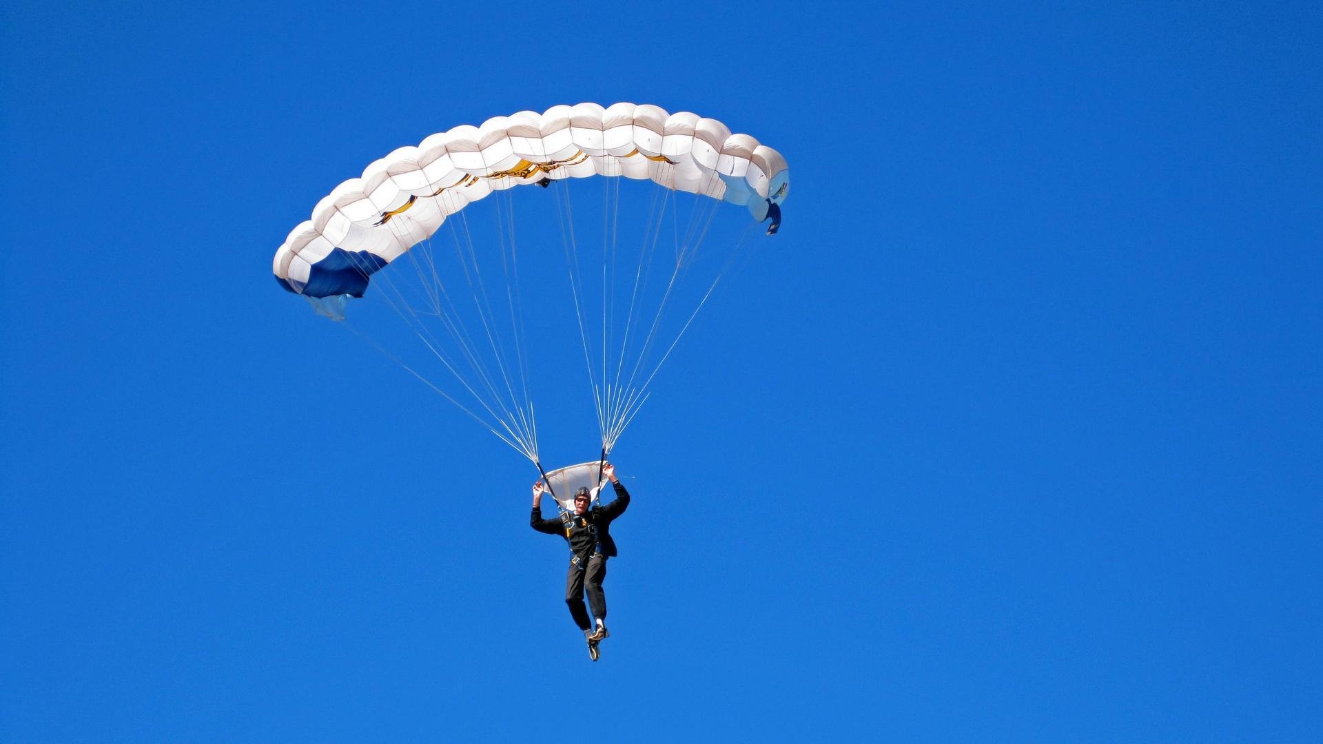 开云官网APP下载-石油人赛季连胜纪录刷新，石油超人