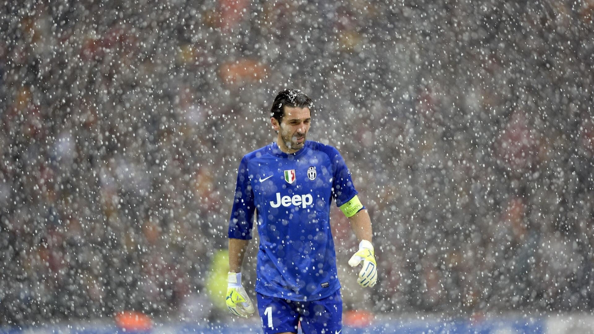 开云体育网页版入口-亚洲杯中国足球夺冠 球员拼搏精神被赞，亚洲杯足球冠军