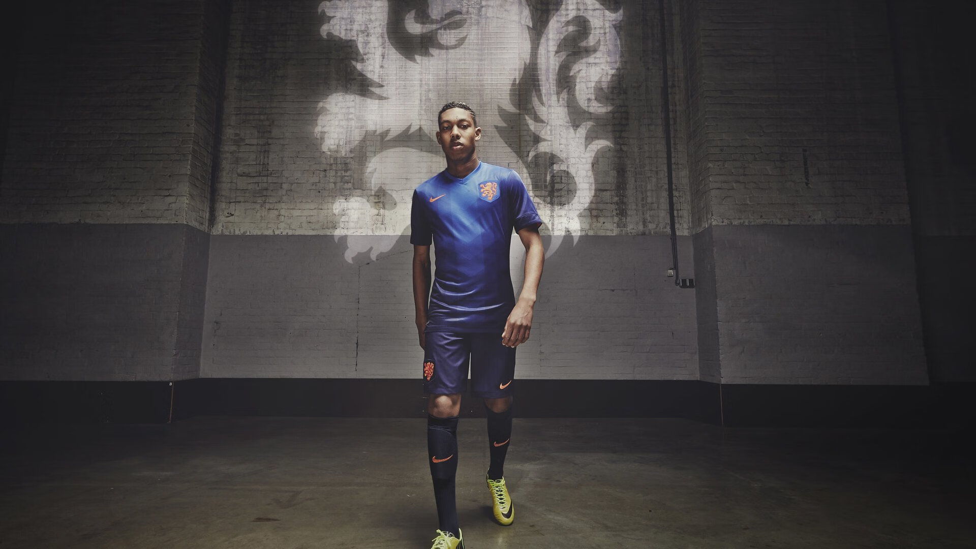 开云官方网页登录-英格兰橄榄球推出教练认证新标准，英格兰橄榄球队员