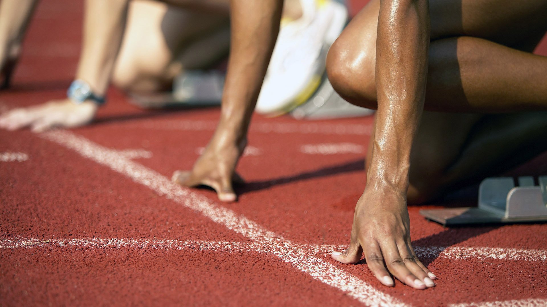 以“篮球+创新教育”为主题的青少年创业大赛在上海举办，创意篮球赛